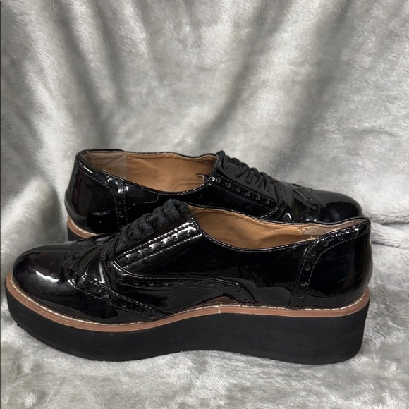 Madden Girl Black Patent Leather Platform Oxford Loafers - Picture 8 of 12